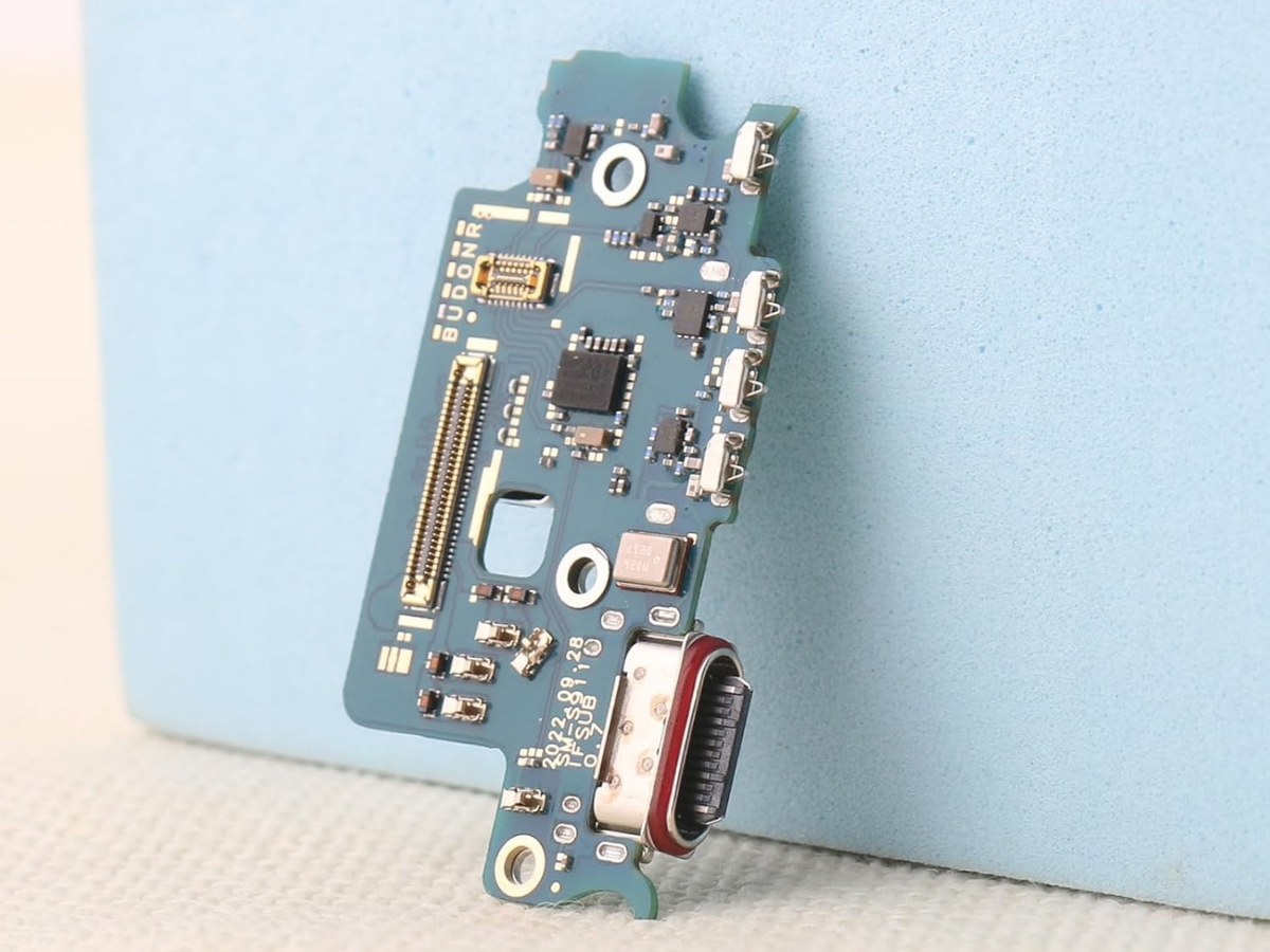 Samsung Galaxy S23 5G Dock Connector & Charging Port Mic Replacement SM-S911B-UK